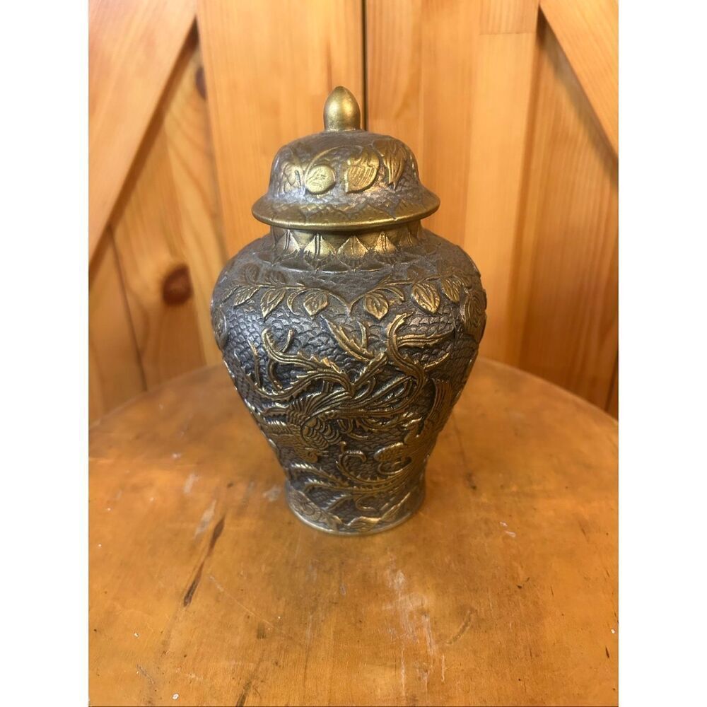 Royal Crown vase 44/664 limited edition floral birds (5791)